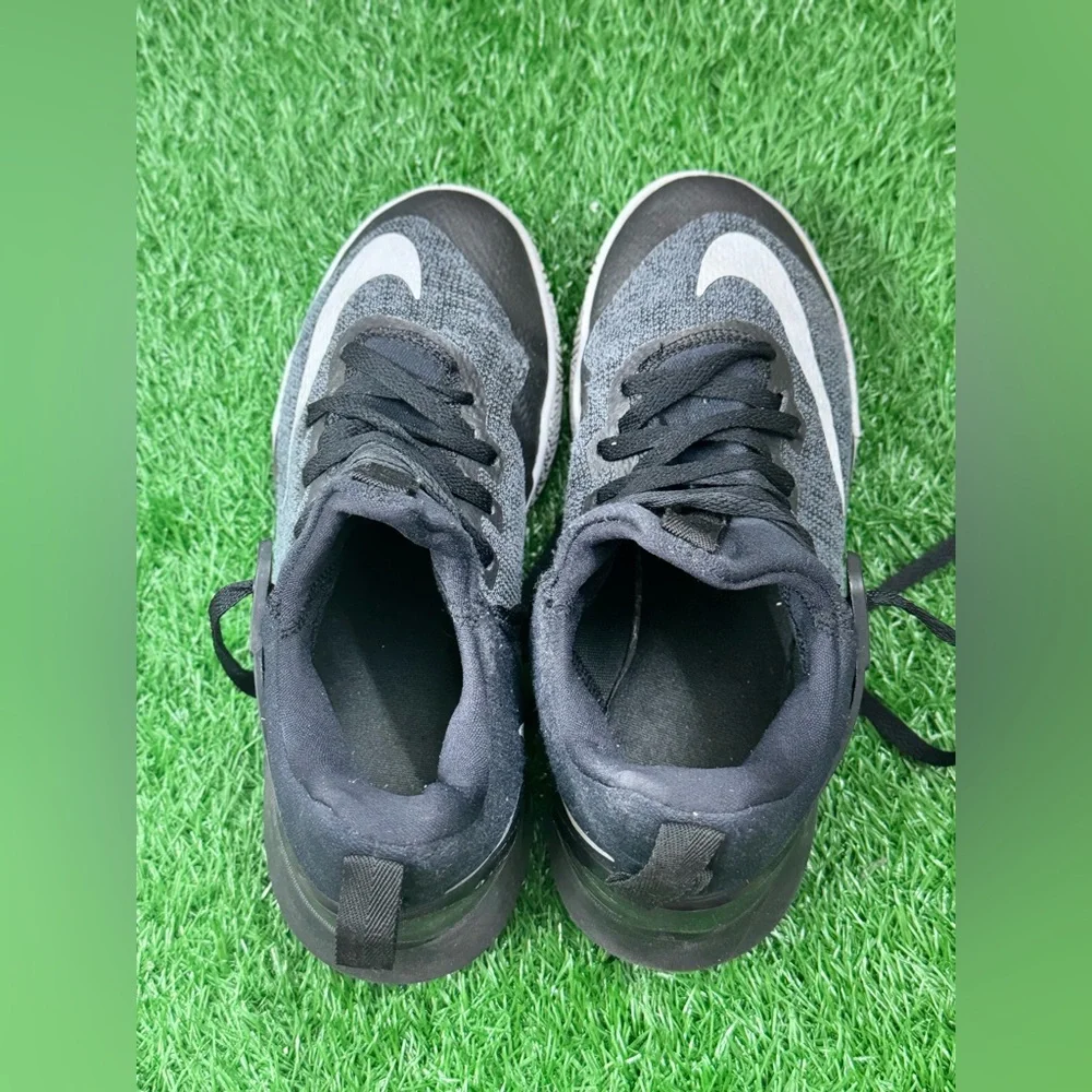 NIKE Womens Zoom‎ Shift Basketball Shoe 917731-001 Black Chrome Grey Size 9.5